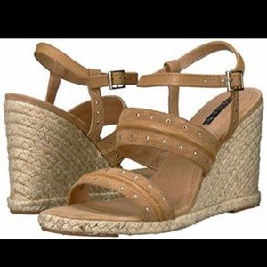 Women’s Tahari Women's TA-Wyatt Espadrille Wedge Sandal 9M